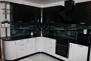 kitcen_skinali05_s.jpg Стеновые панели из СТЕКЛА с фотопринтом, они же СКИНАЛИ