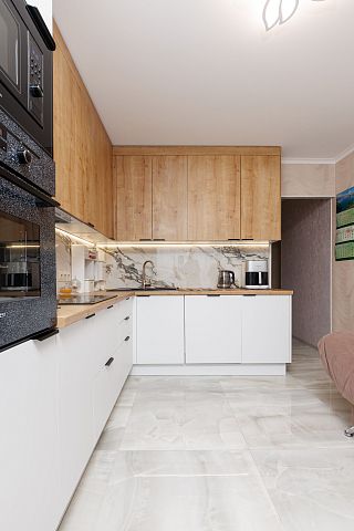 Уютная угловая современная кухня. Коллекция Вуд. Размер: 3722 Х 2240 Х 2548 мм  - 2