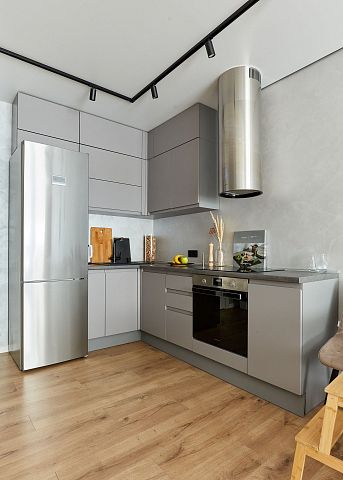 Серая кухня-гостиная. Коллекция evo. Размер: 3550 Х 1950 Х 2680 мм  - 1